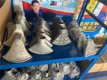 灑水車前噴鴨嘴（用于灑水車前置前噴頭，大小規(guī)格的前鴨嘴，沖洗地面）